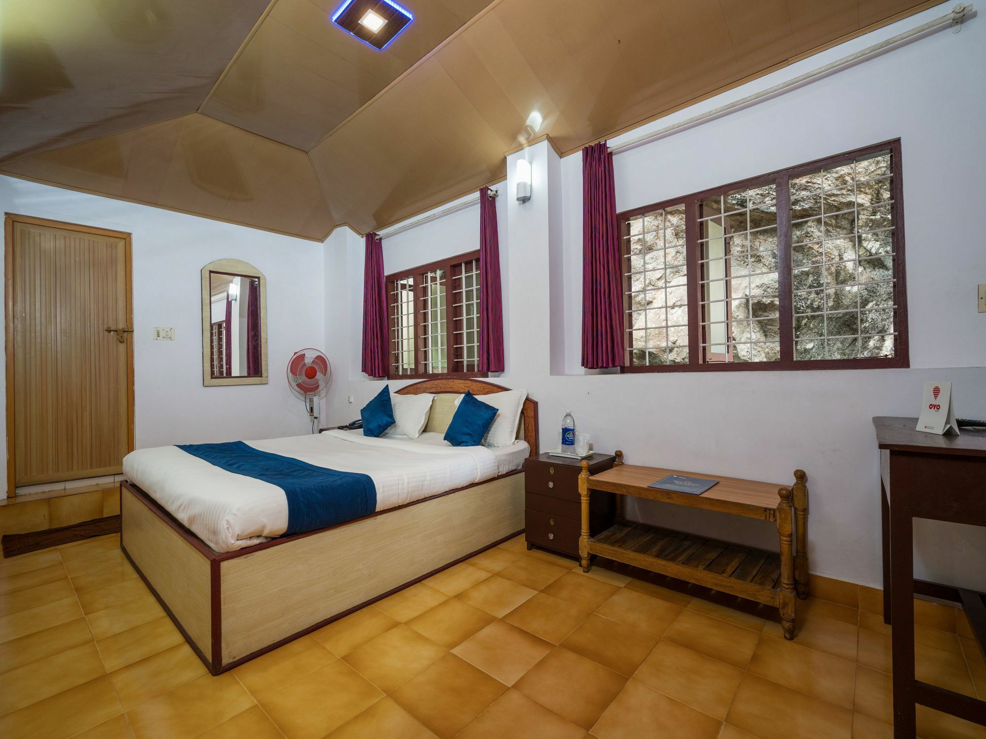 Oyo 10262 Hotel Munnar Rock Exterior foto